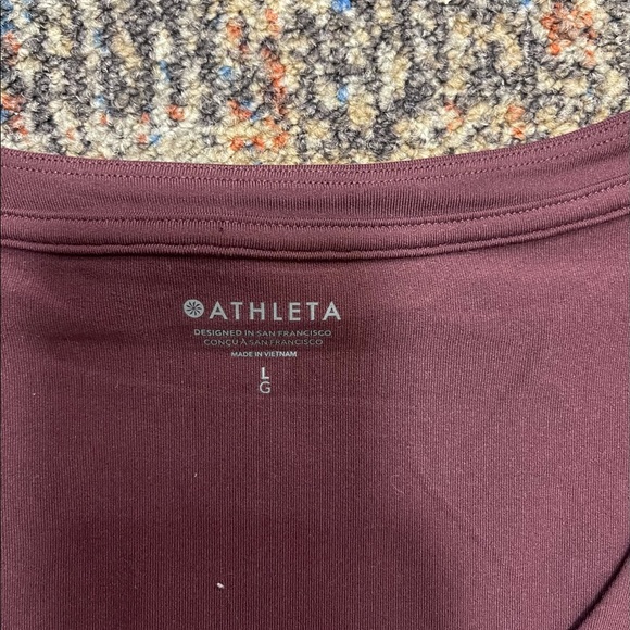 NWT Athleta long sleeve crop - Picture 4 of 4